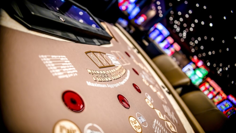SLOTS TABLE GAMES POKER ENTERTAINMENT visual data 7